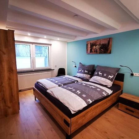 Ferienhaus Moni Gunningen エクステリア 写真